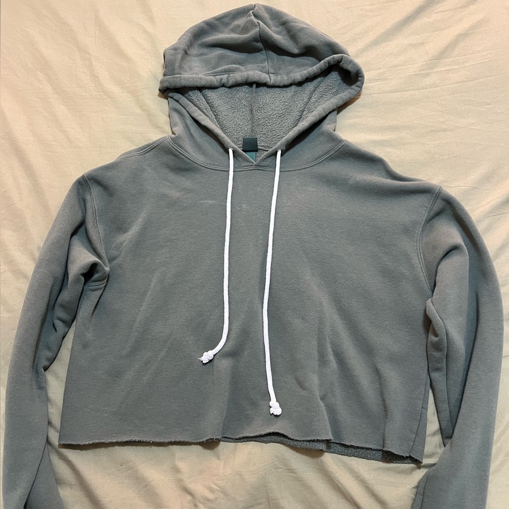 Green Wild Fable Cropped Hoodie Sweatshirt size M!